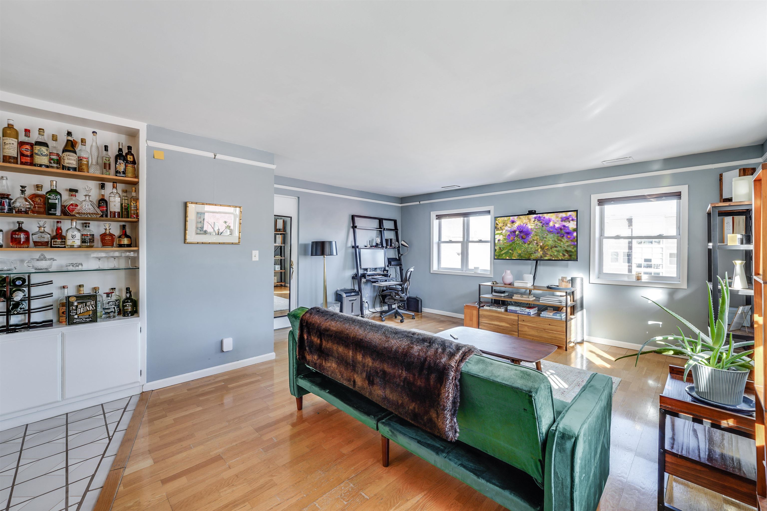 238-240 9TH ST Unit: 14