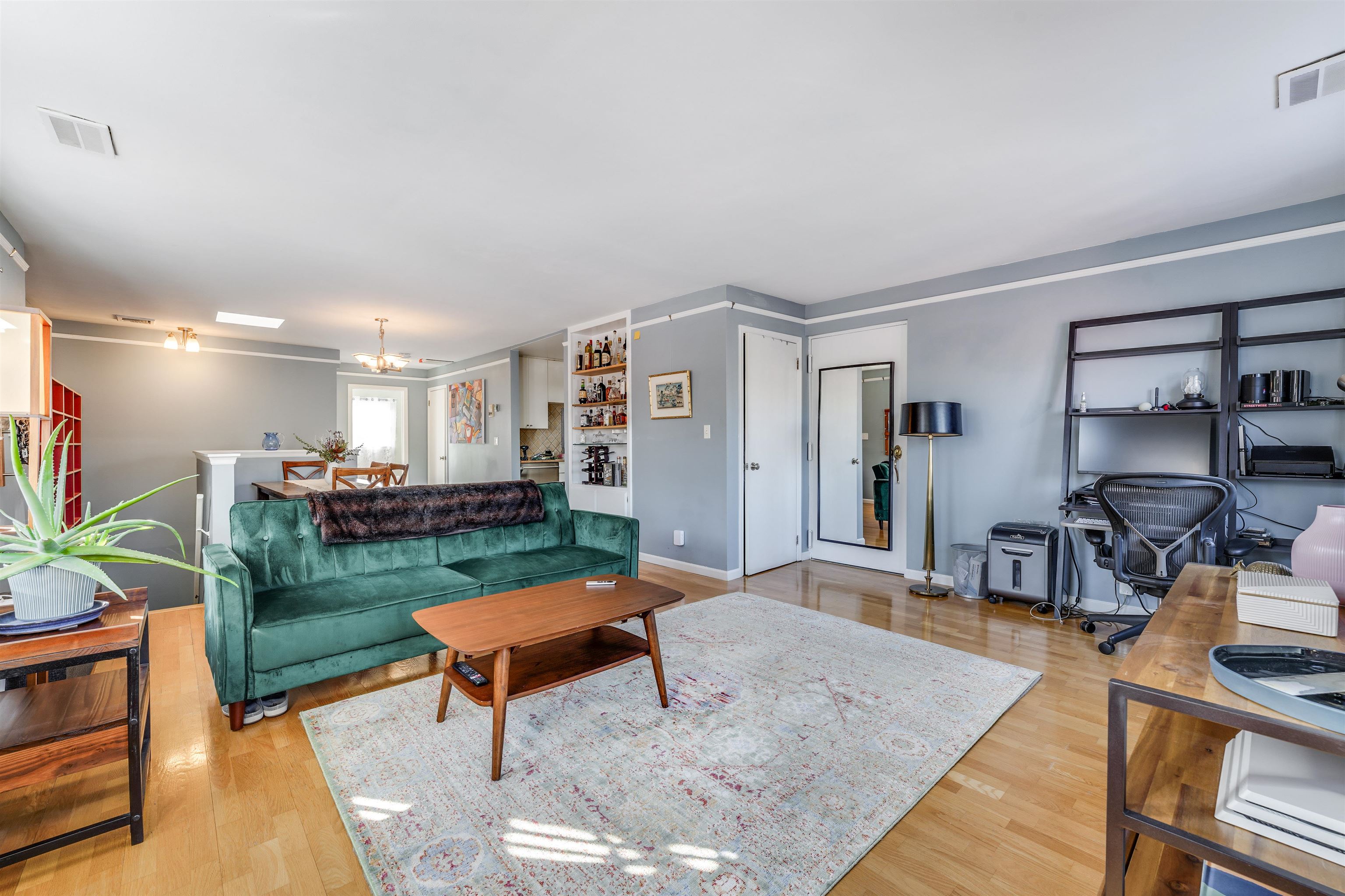 238-240 9TH ST Unit: 14