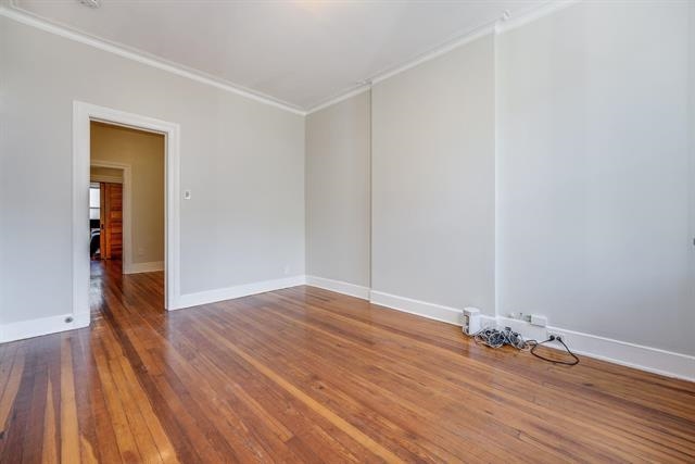213 ANGELIQUE ST