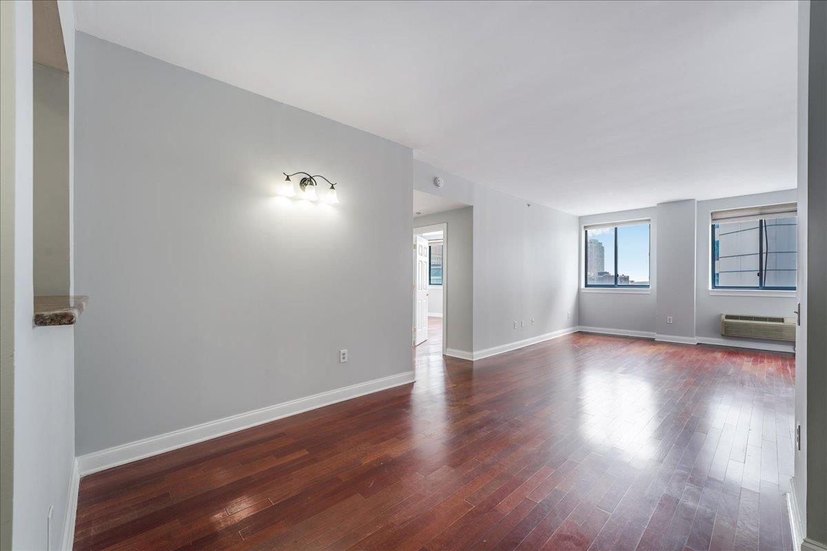 311 WASHINGTON ST Unit: 12C