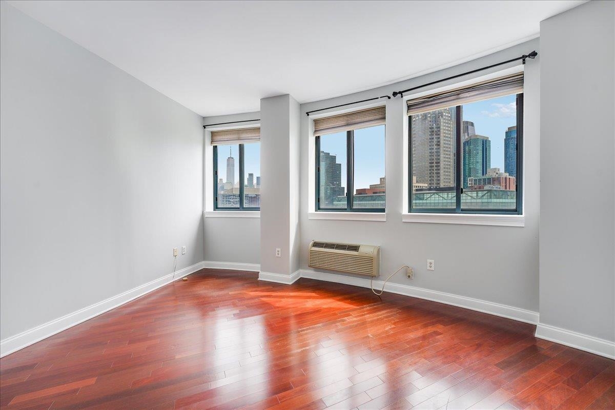 311 WASHINGTON ST Unit: 12C