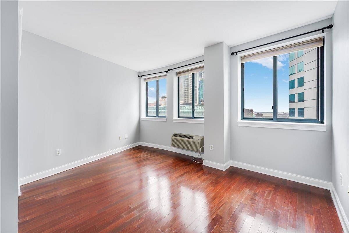 311 WASHINGTON ST Unit: 12C