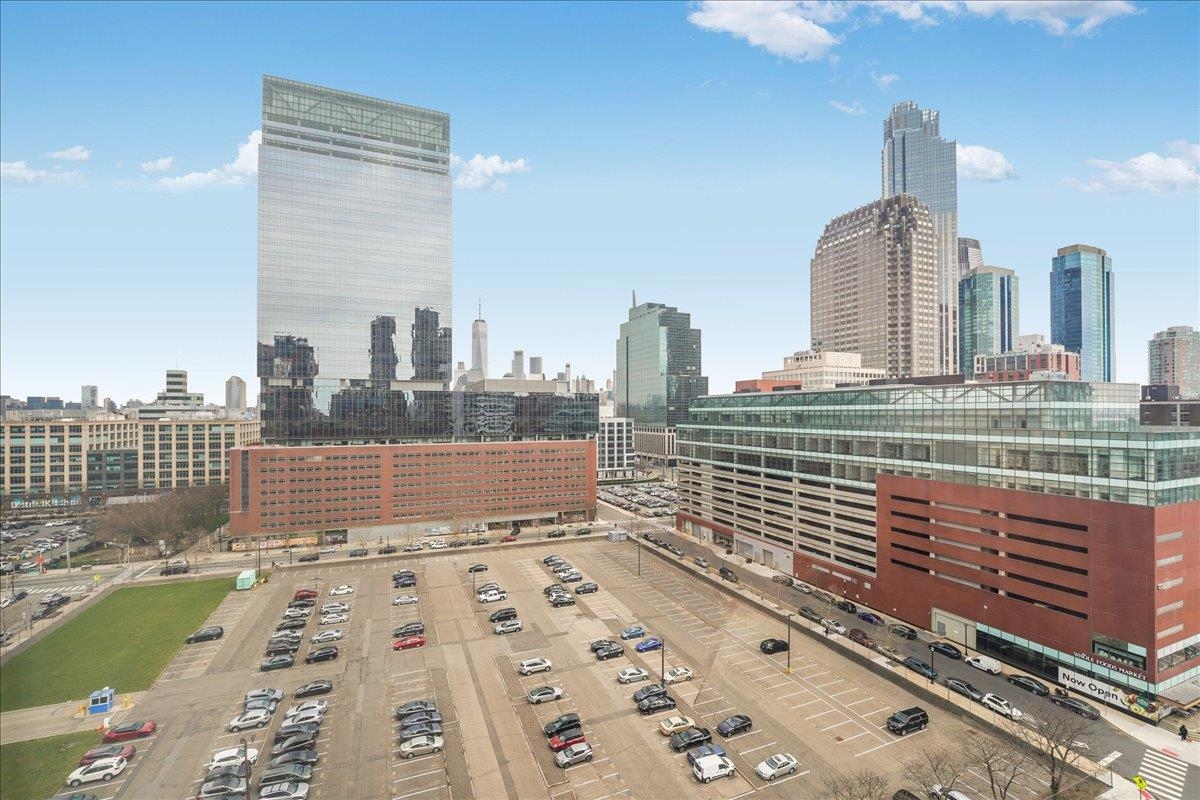 311 WASHINGTON ST Unit: 12C