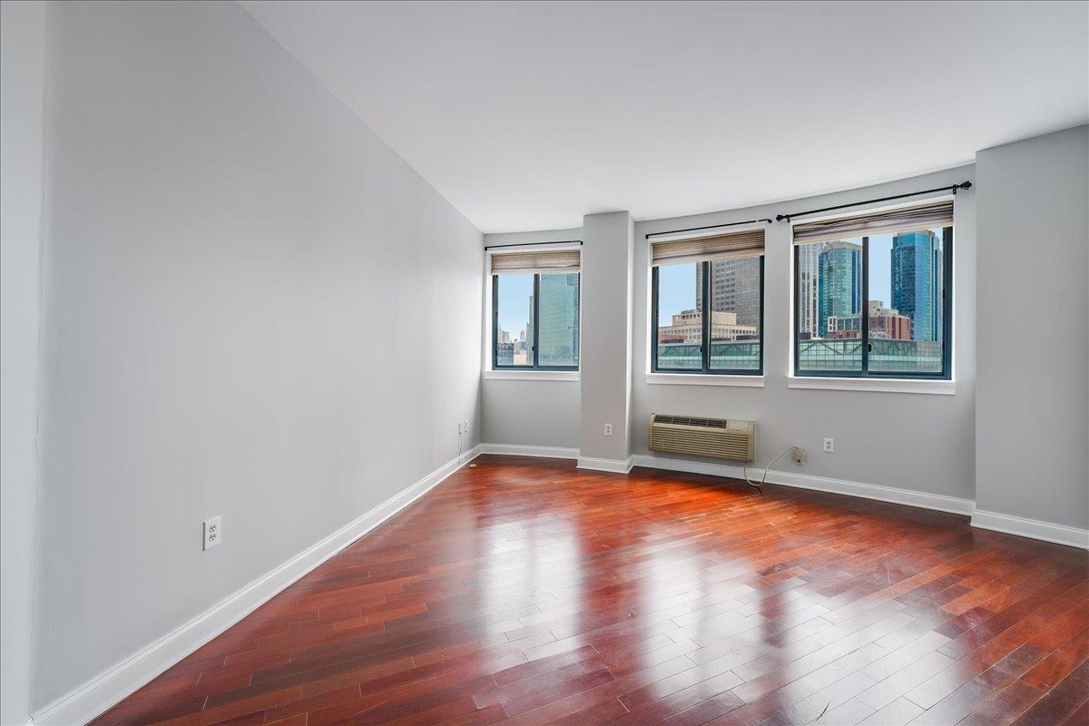 311 WASHINGTON ST Unit: 12C