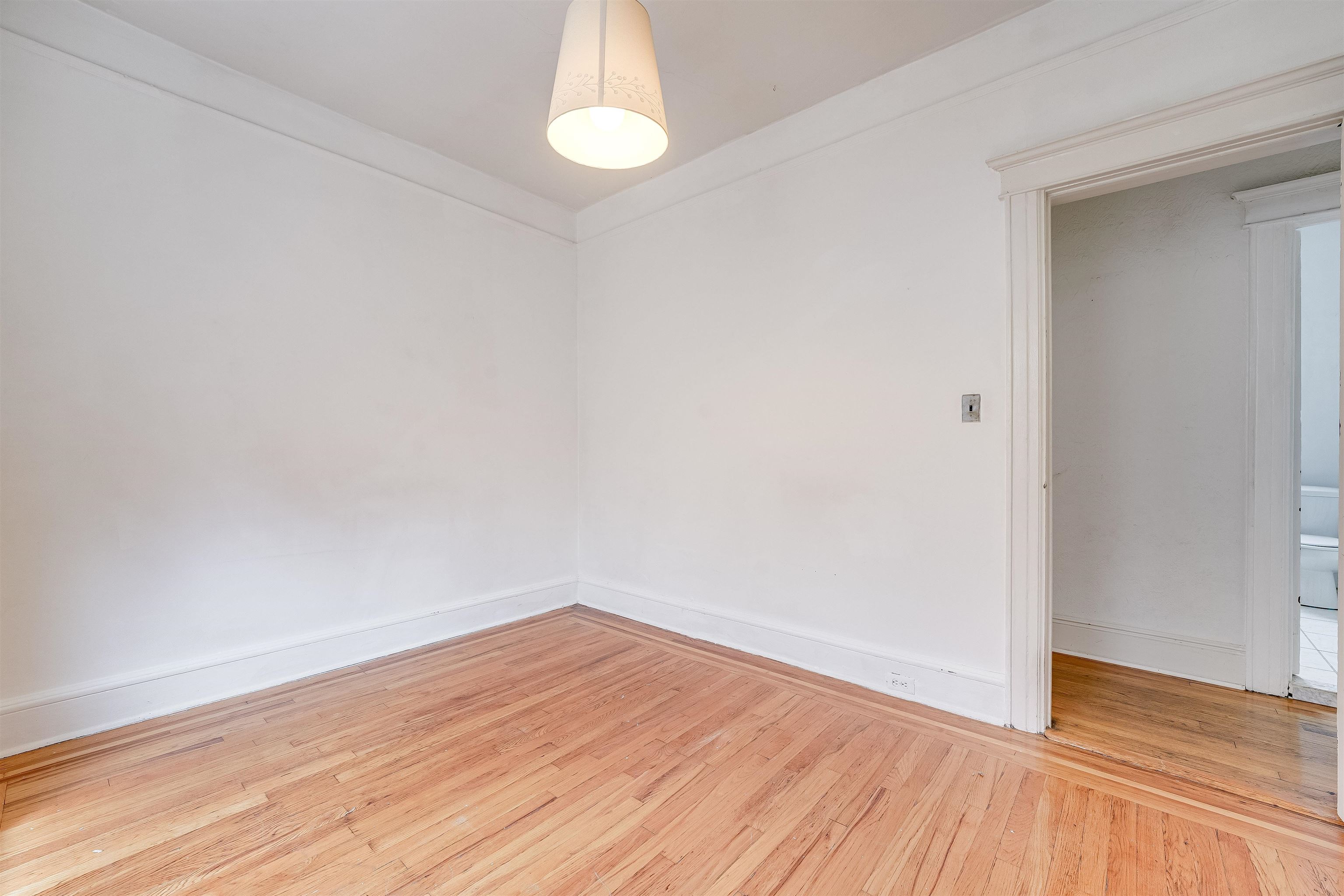 654 BLVD EAST Unit: 2