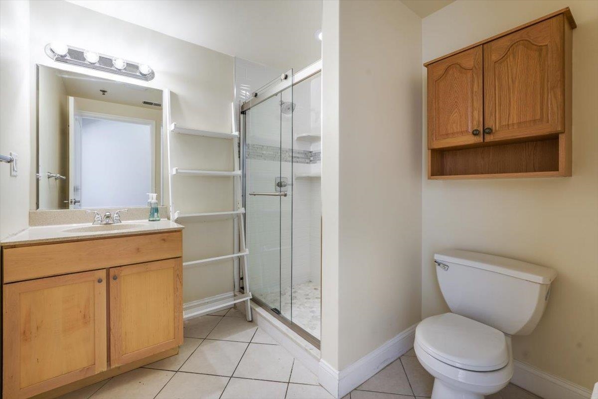 807 CLINTON ST Unit: 2B