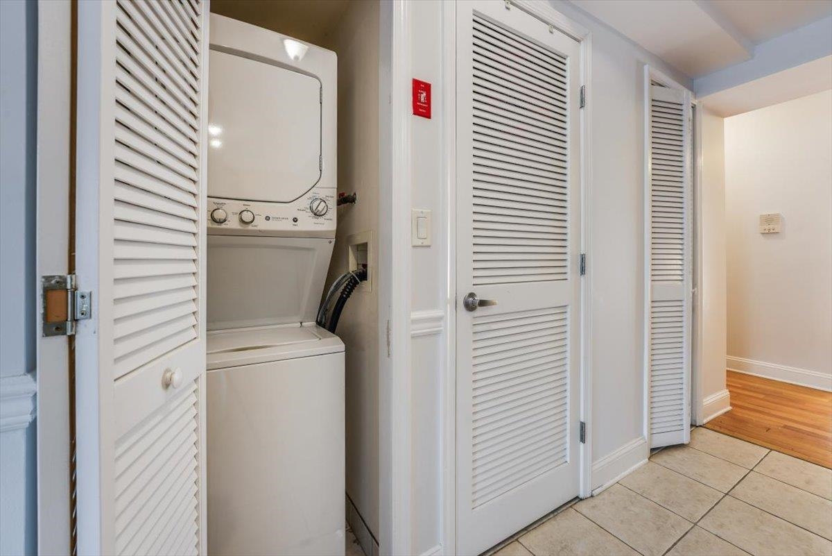 807 CLINTON ST Unit: 2B
