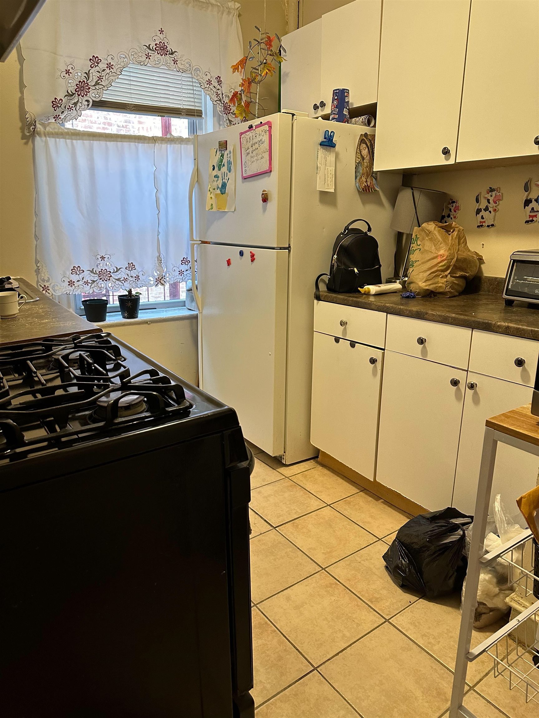 5612 HUDSON AVE Unit: APT 2C