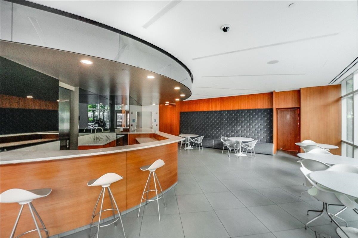 77 HUDSON ST Unit: 1604