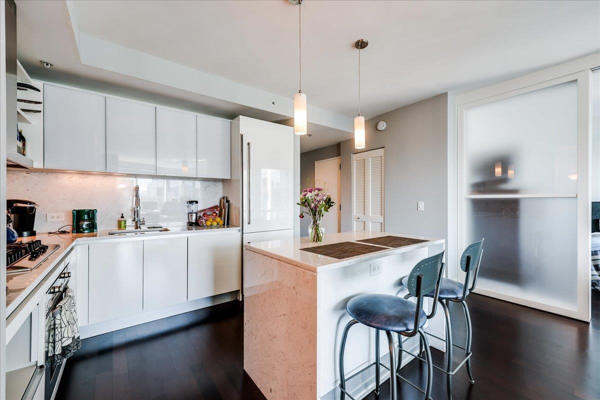 77 HUDSON ST Unit: 1604
