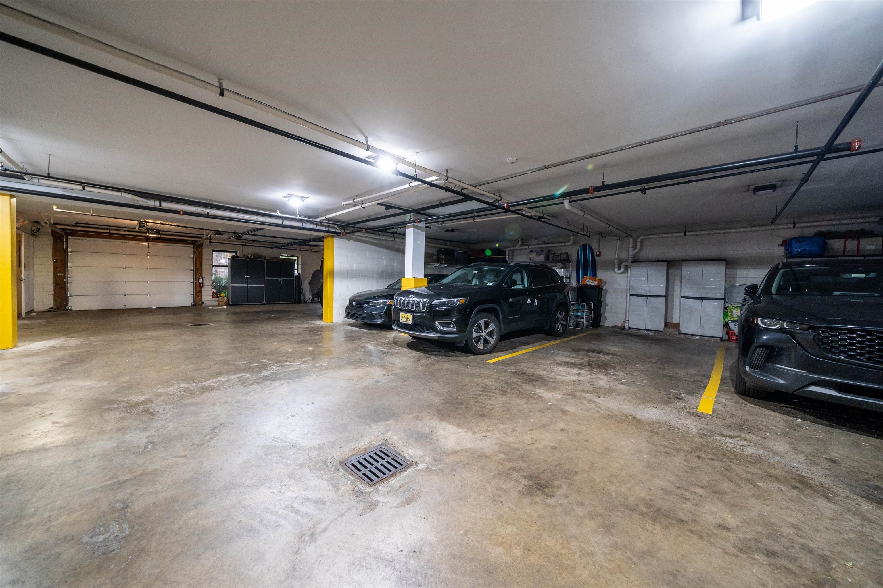 612 ADAMS ST Unit: 3