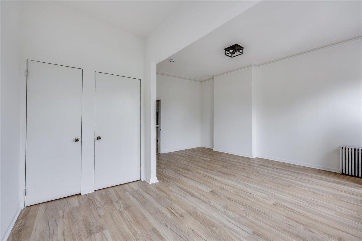 370 FORREST ST Unit: 3