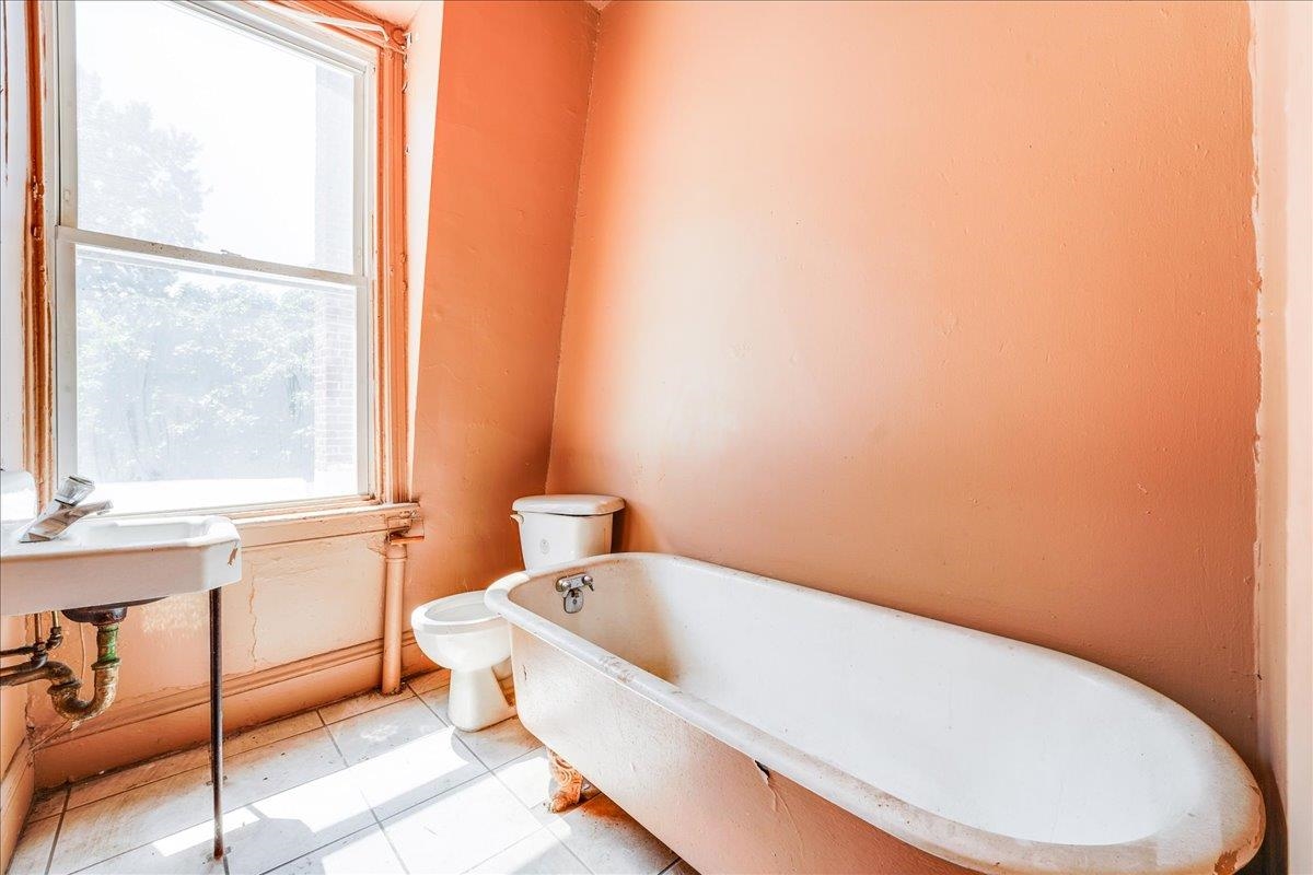 53 ASTOR PL