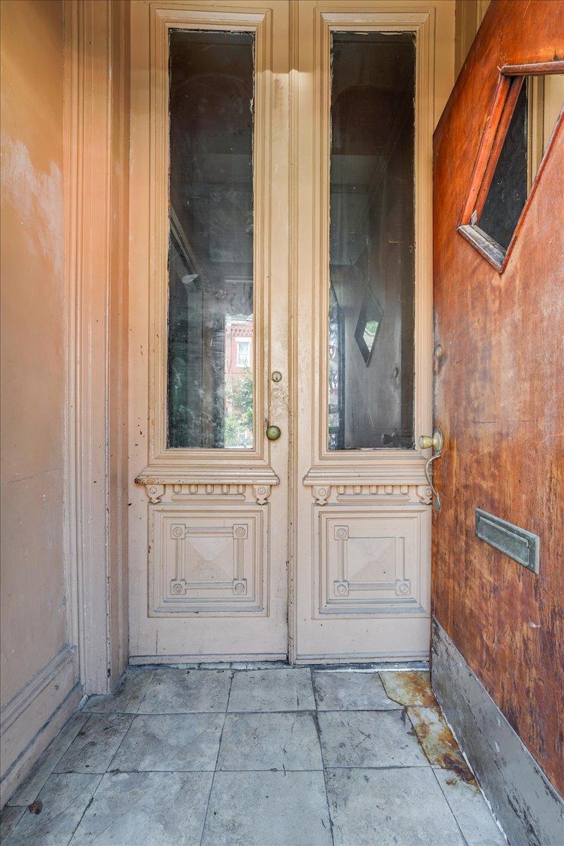 53 ASTOR PL