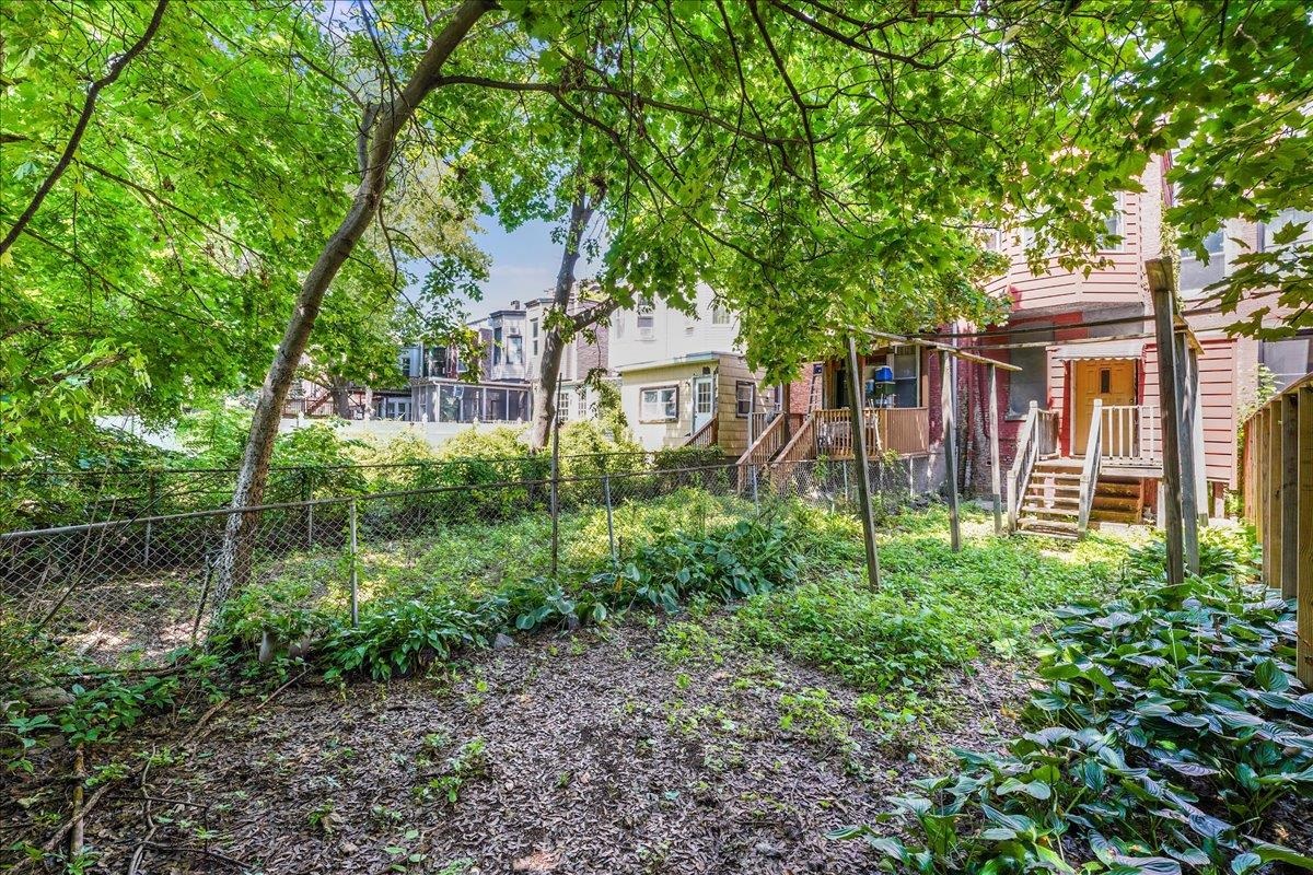 53 ASTOR PL
