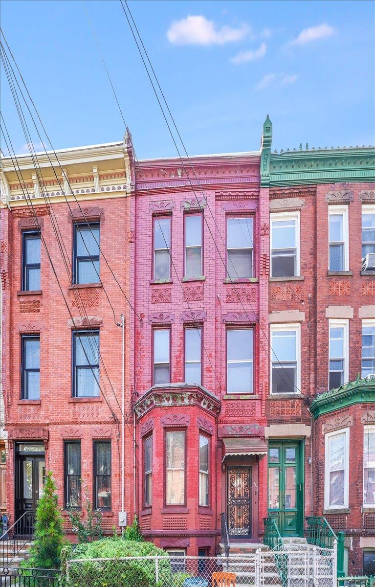 53 ASTOR PL