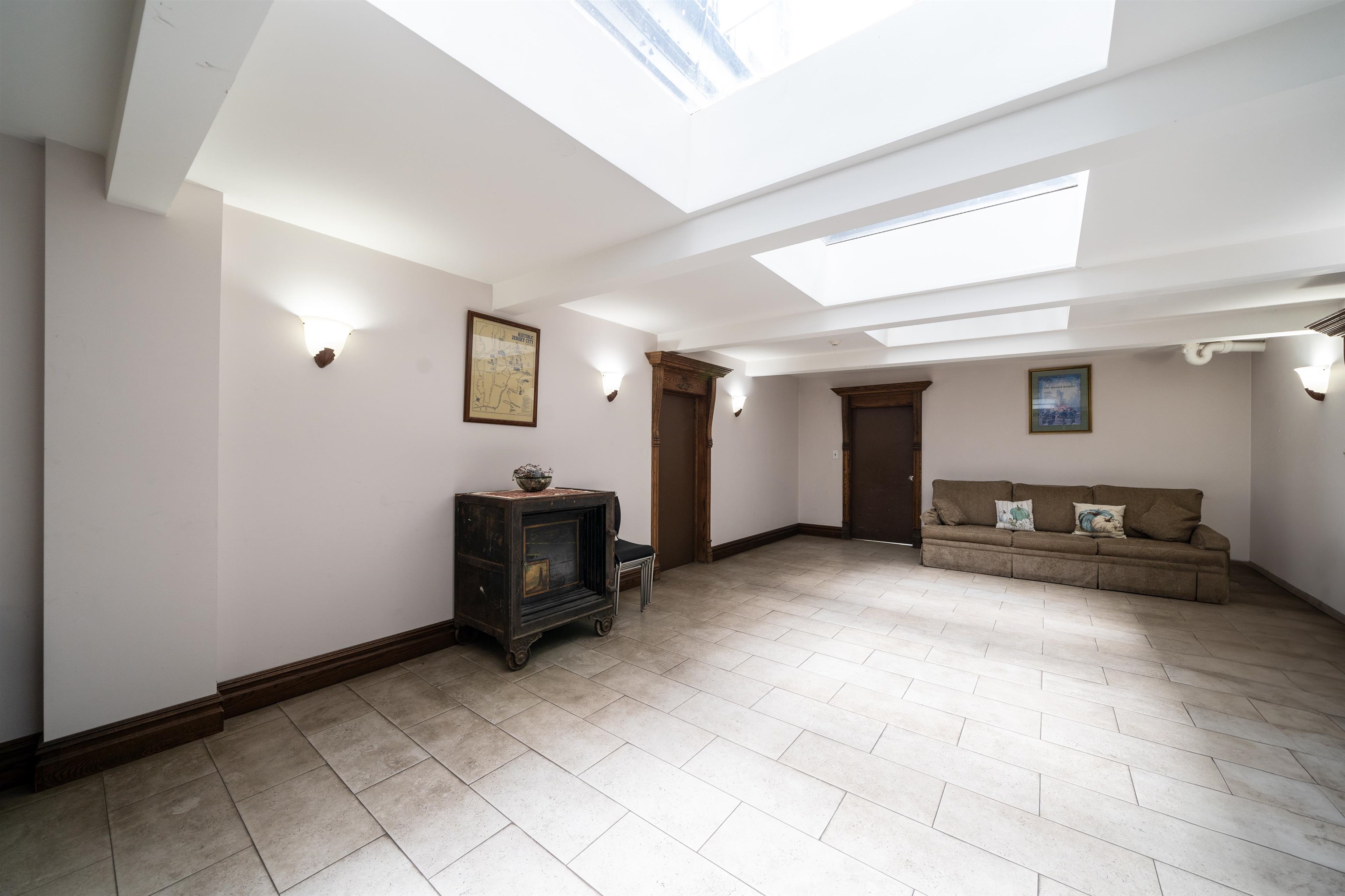 83 MONTGOMERY ST Unit: 104