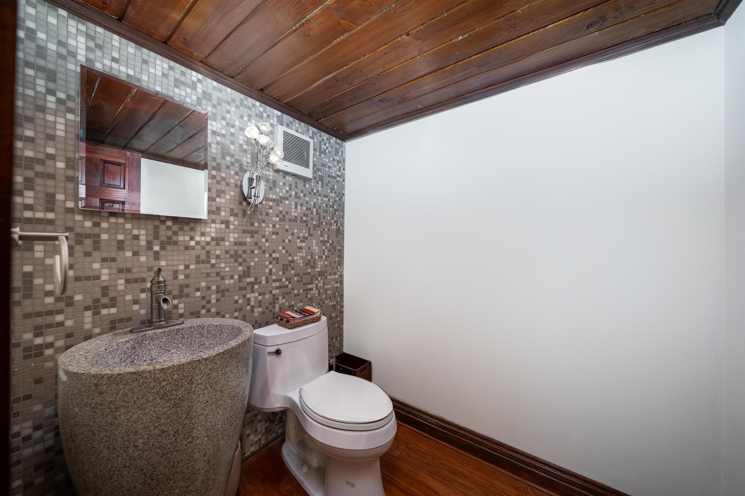 83 MONTGOMERY ST Unit: 104
