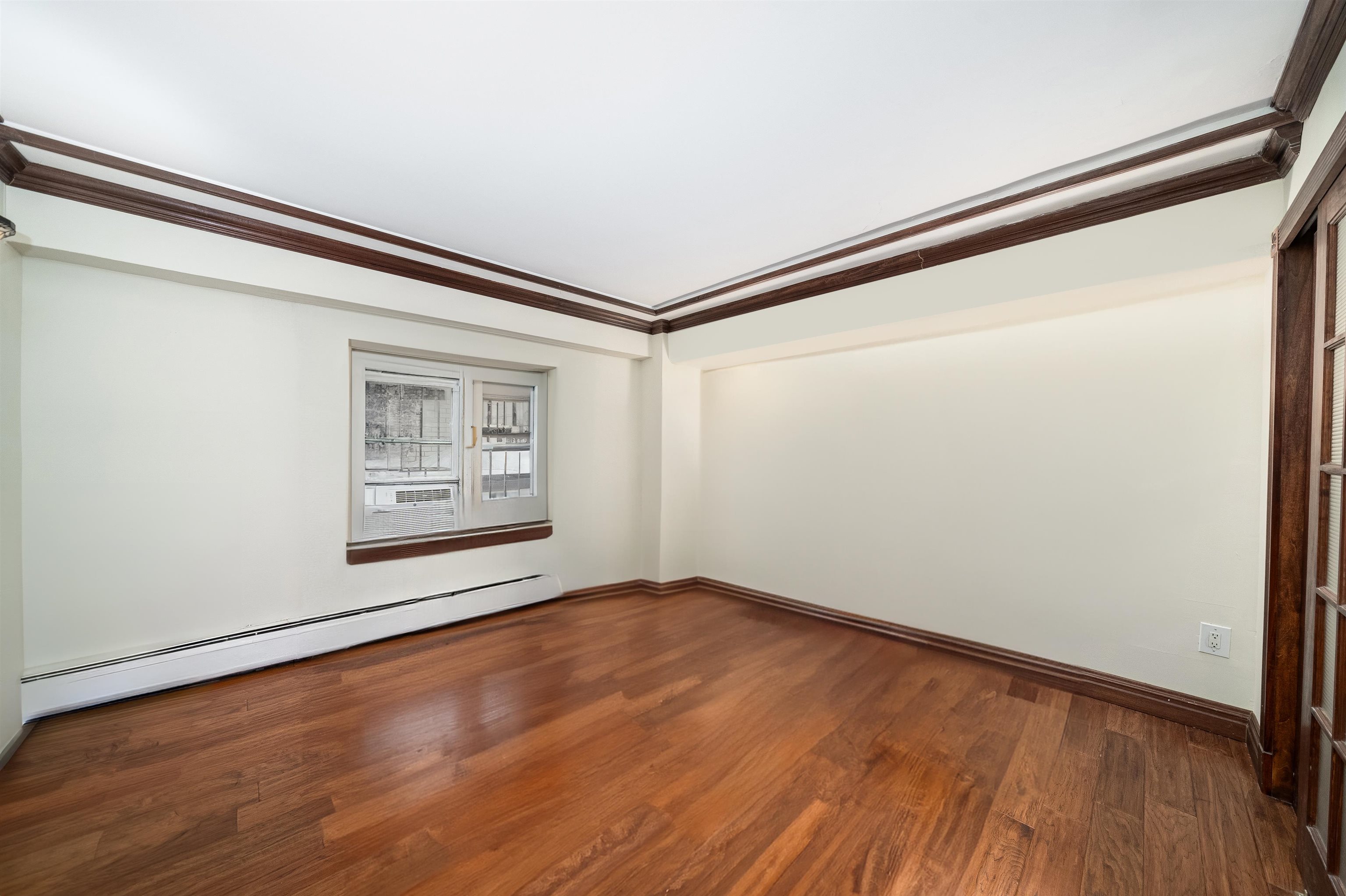 83 MONTGOMERY ST Unit: 104