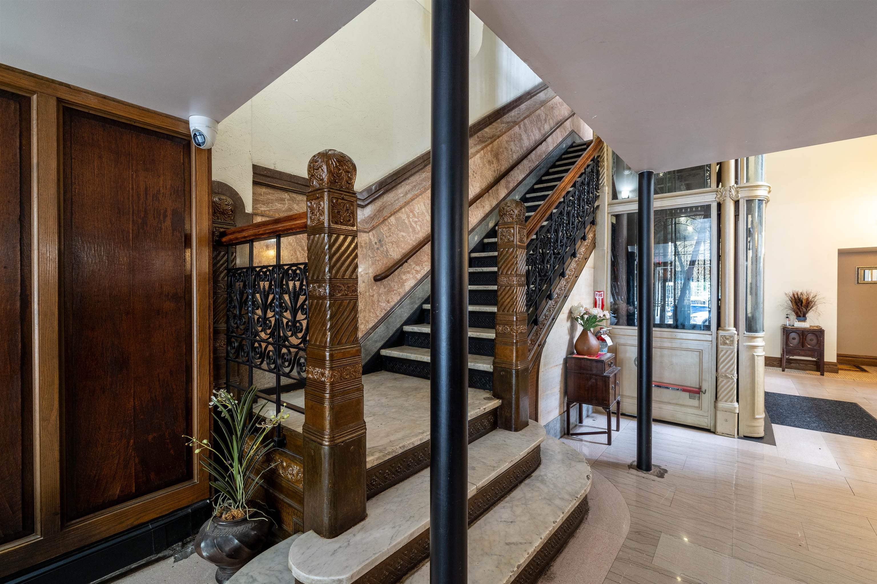 83 MONTGOMERY ST Unit: 104