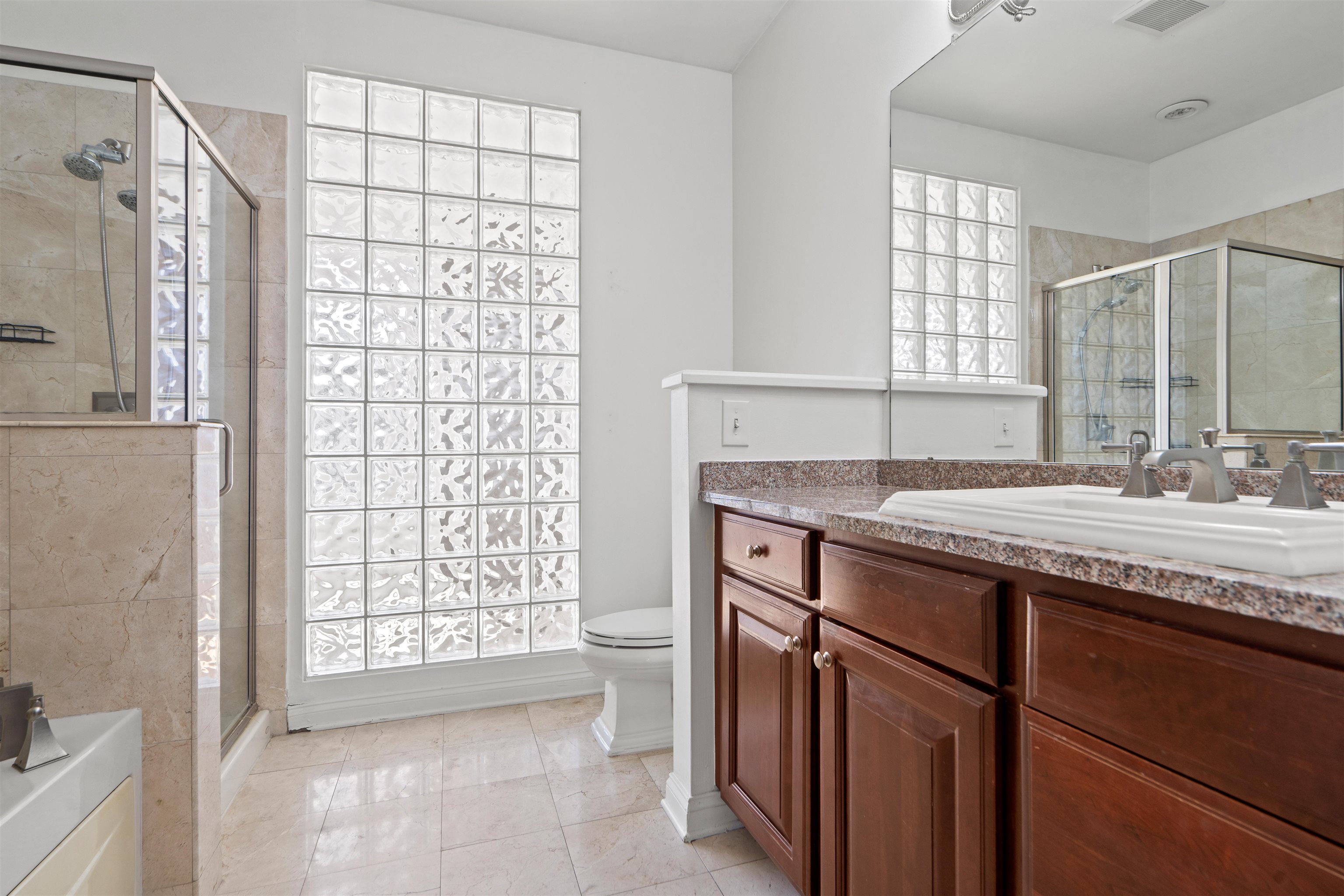 22 AVENUE AT PORT IMPERIAL Unit: 433