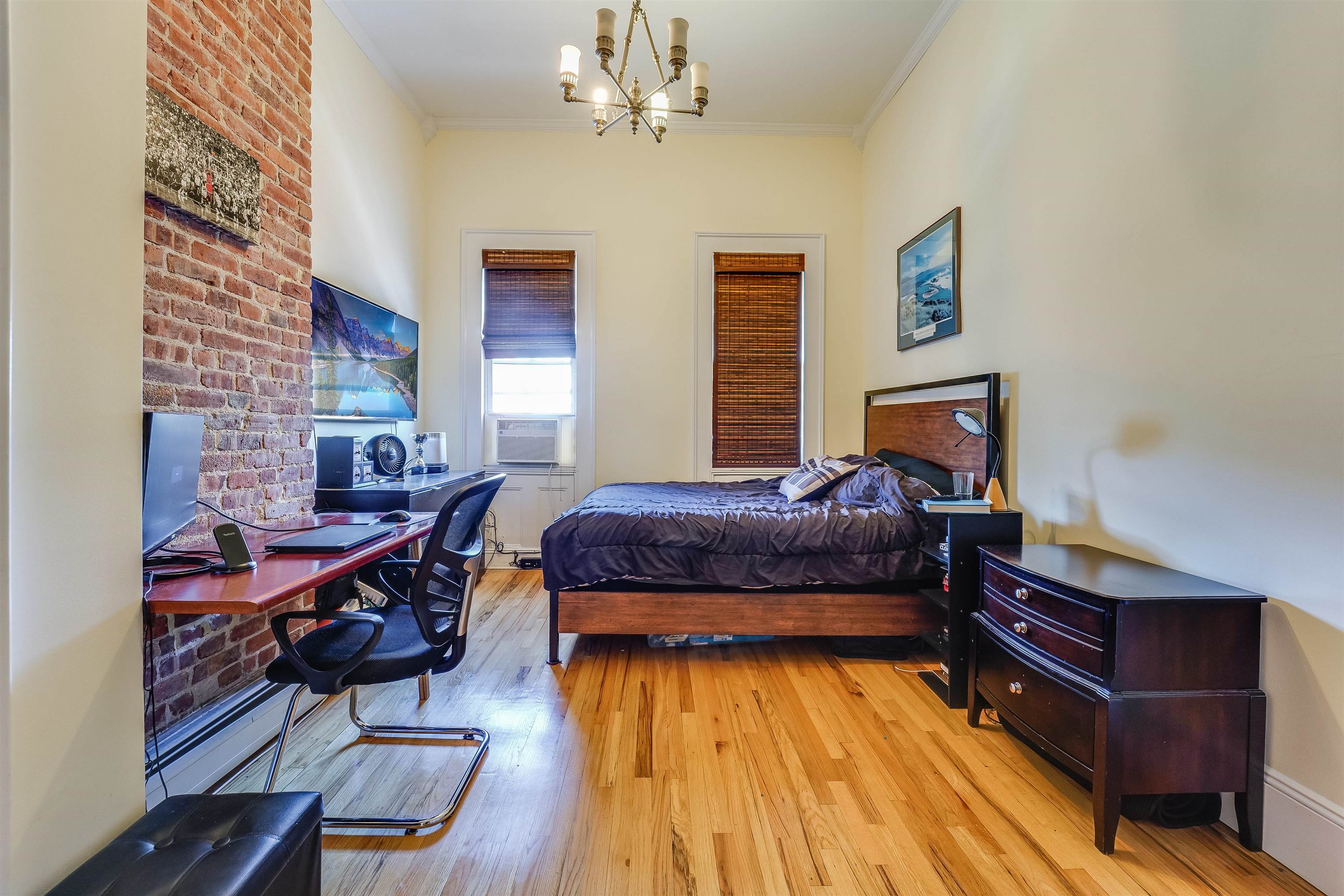 402 MONROE ST Unit: 4R