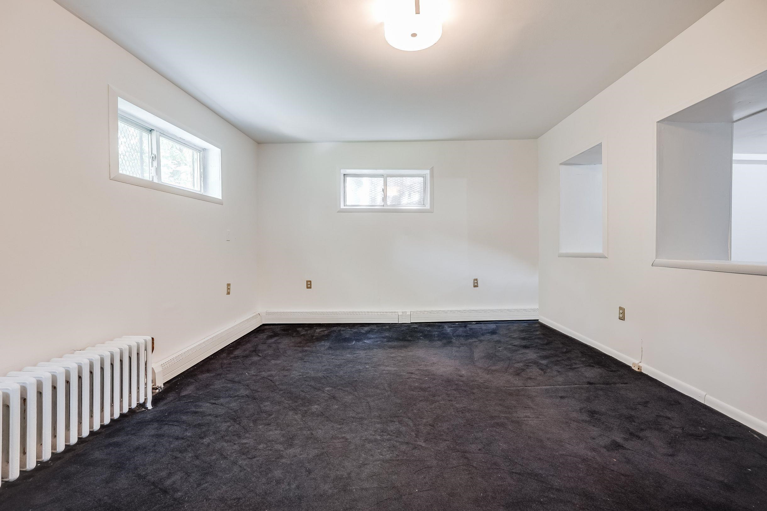 370 FORREST ST Unit: 1