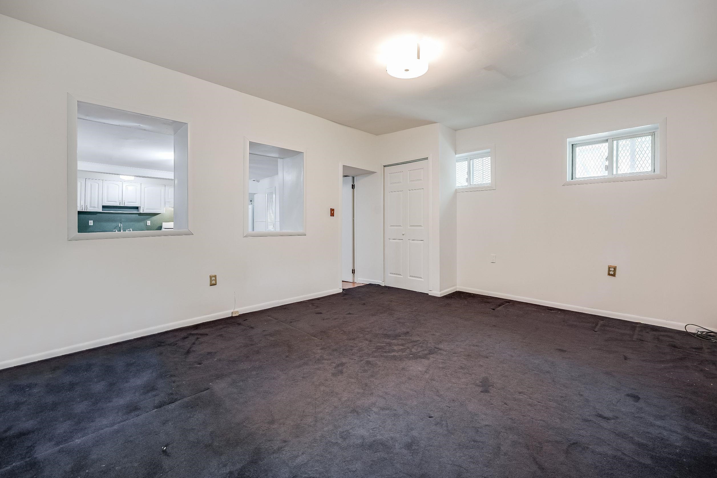370 FORREST ST Unit: 1