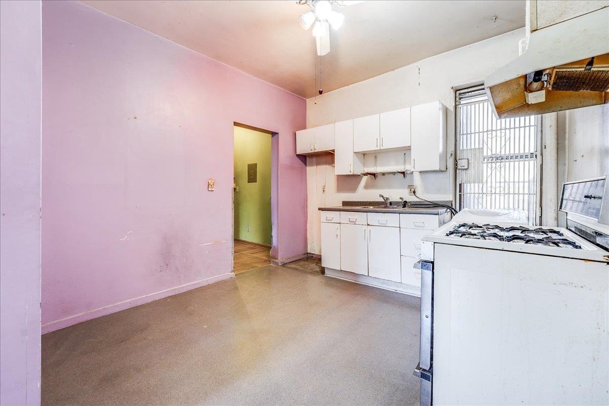 435 53RD ST Unit: C5