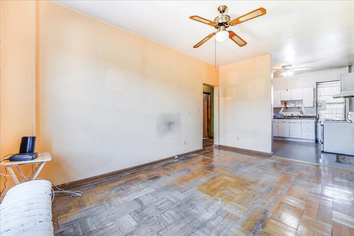 435 53RD ST Unit: C5