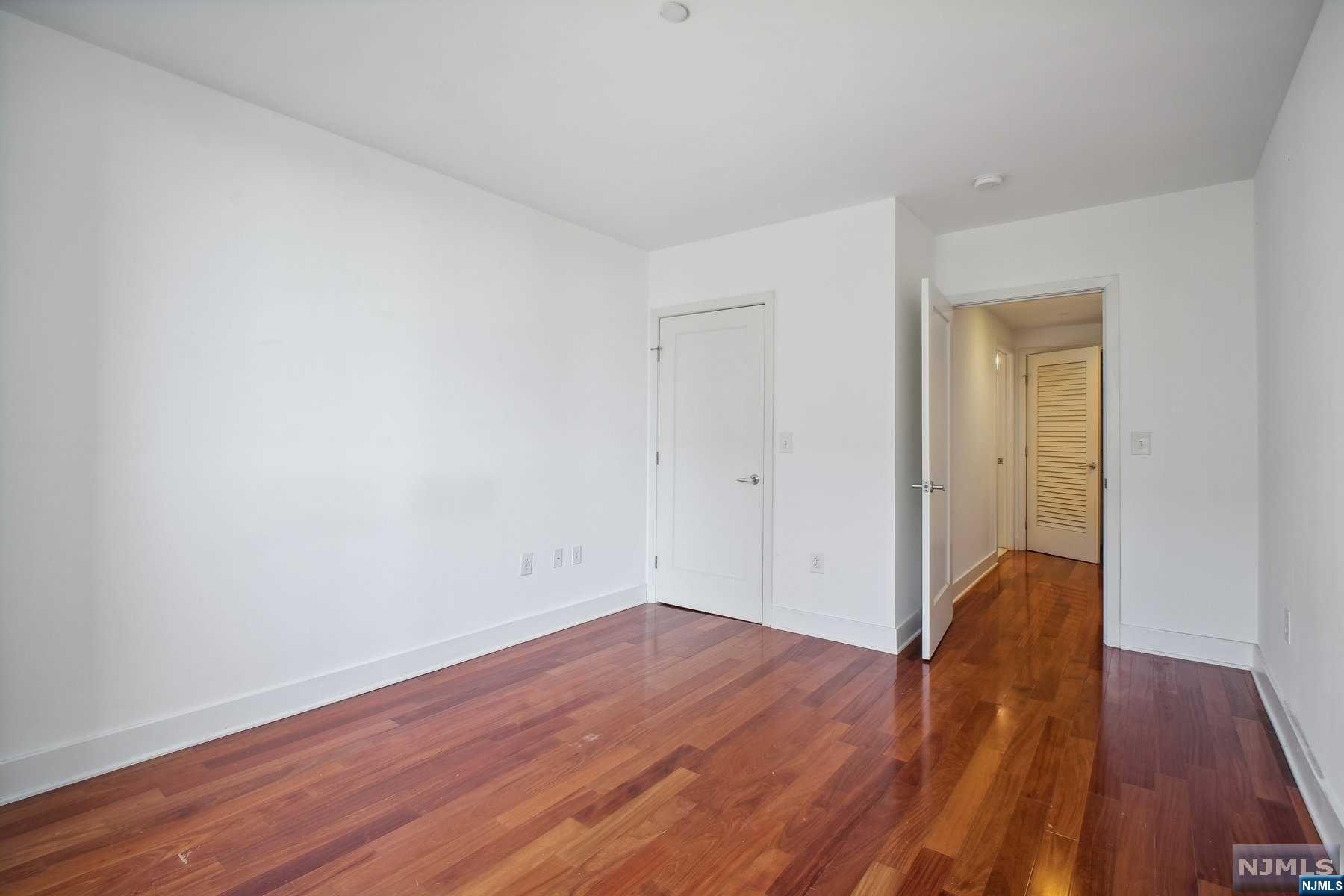 201 Marin Boulevard 617