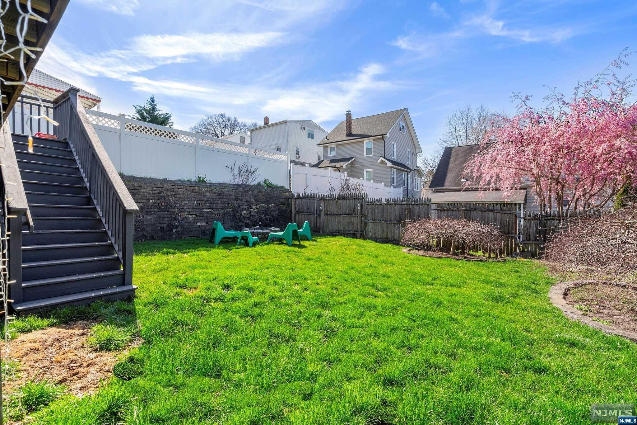 22 Beechwood Avenue