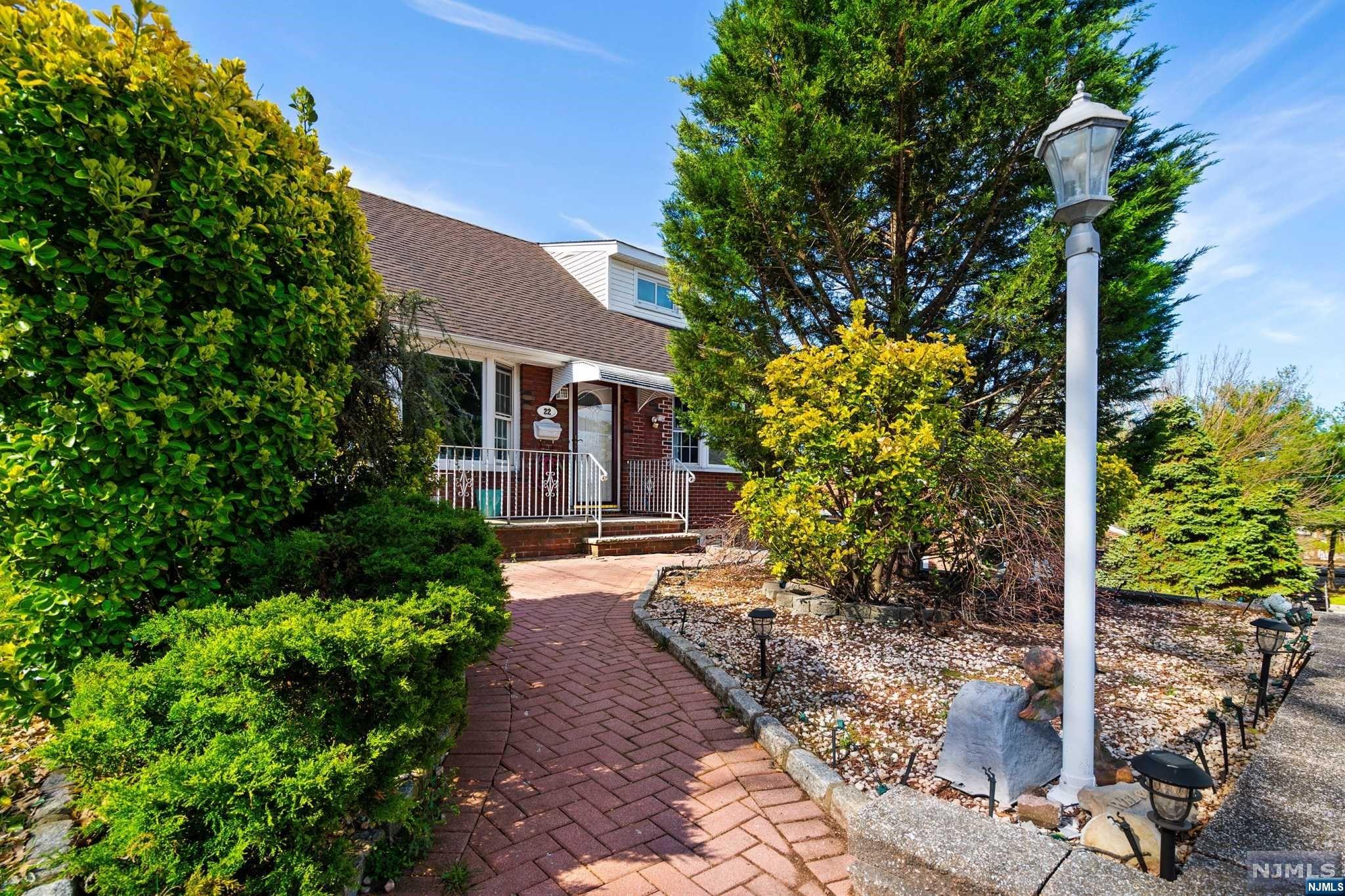 22 Beechwood Avenue