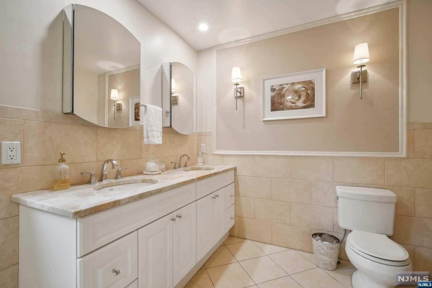 338 Van Nostrand Avenue
