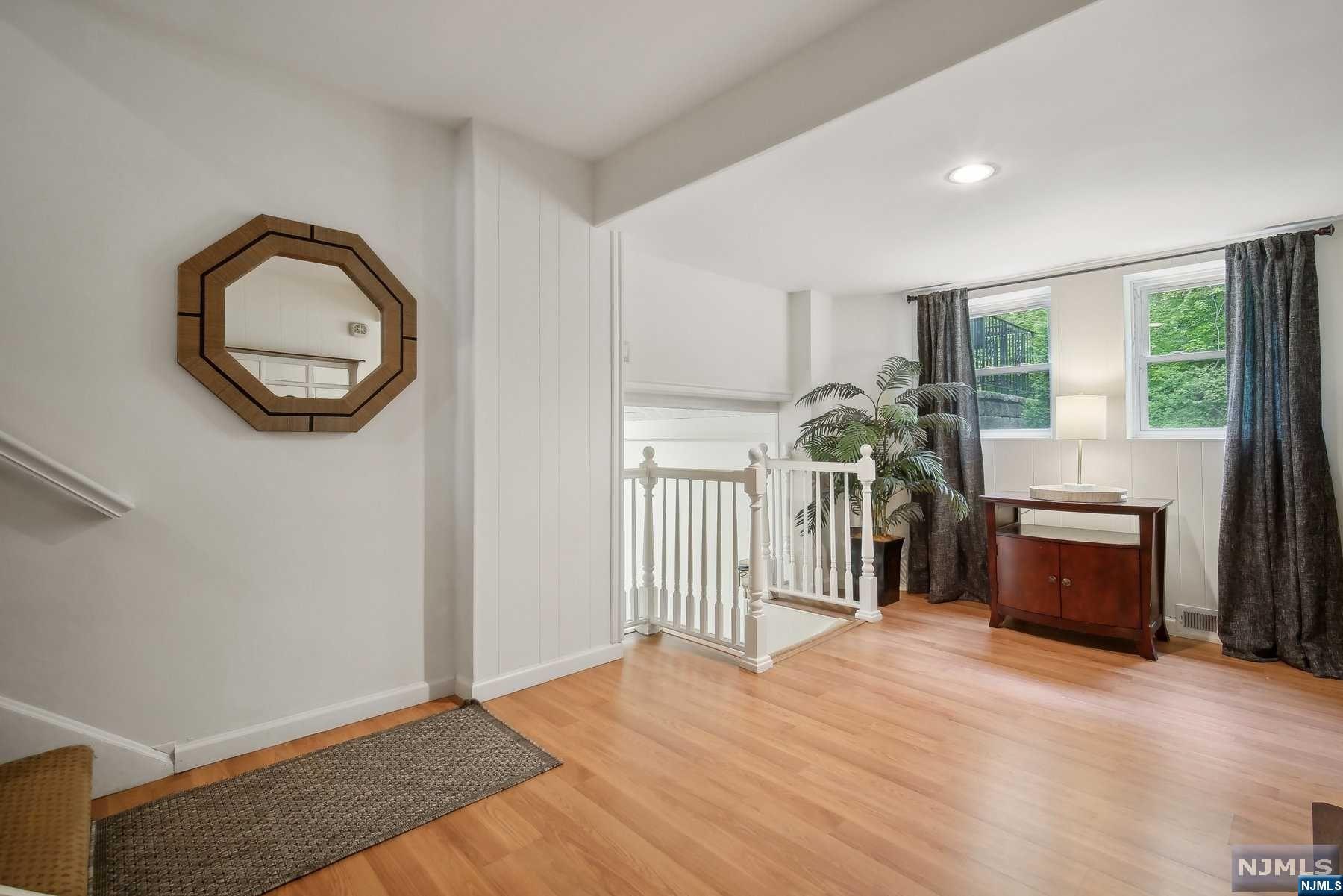 338 Van Nostrand Avenue
