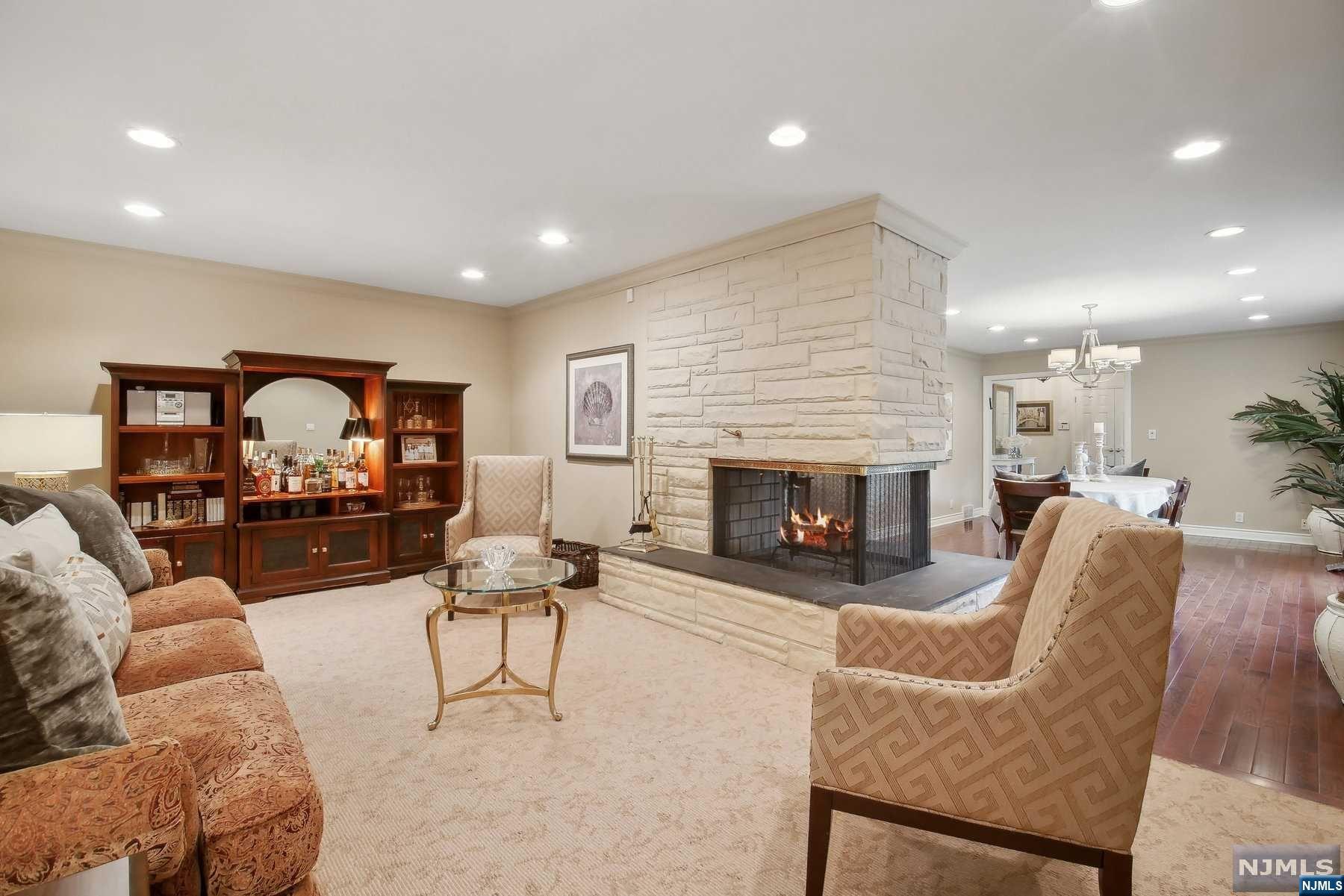 338 Van Nostrand Avenue