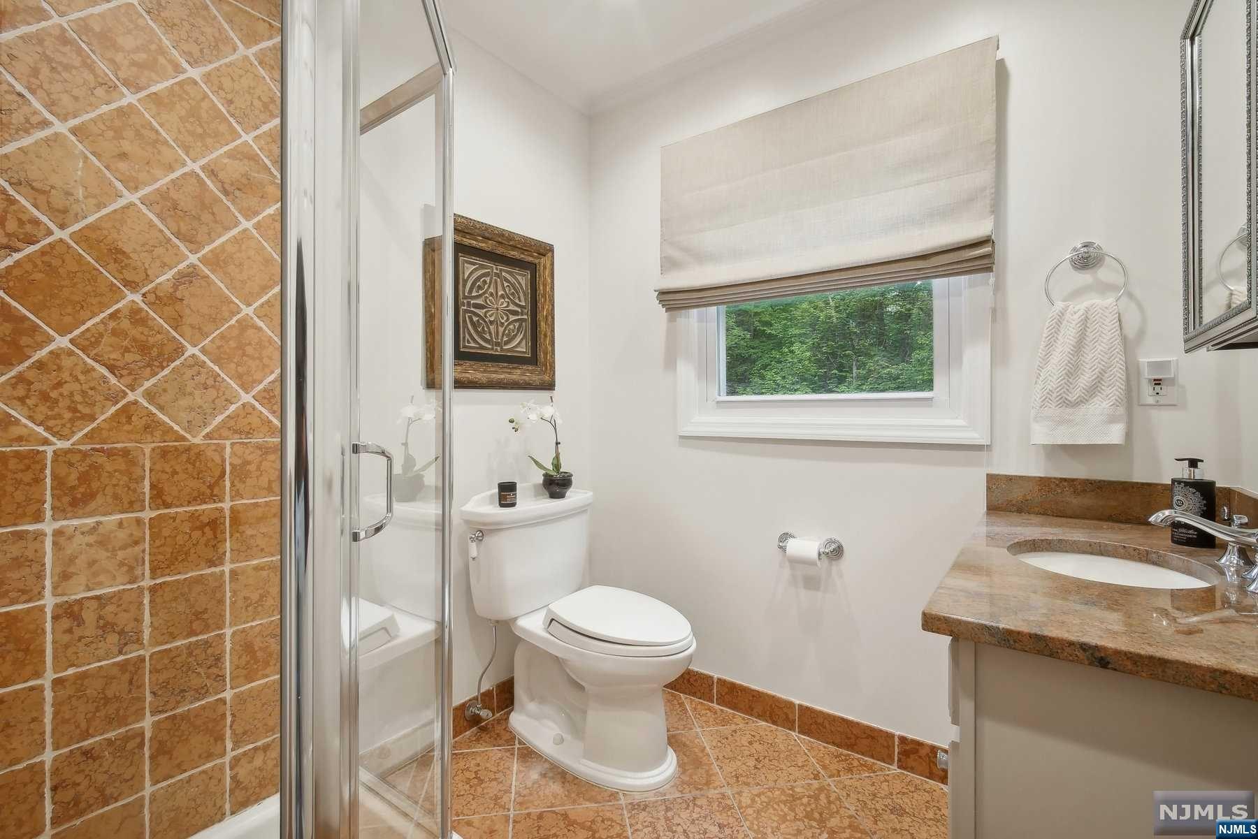 338 Van Nostrand Avenue