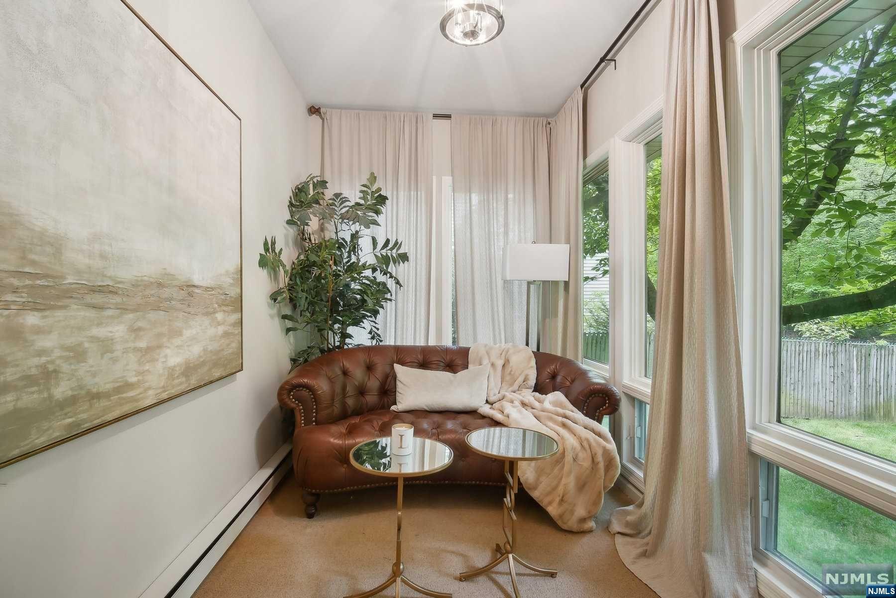 338 Van Nostrand Avenue