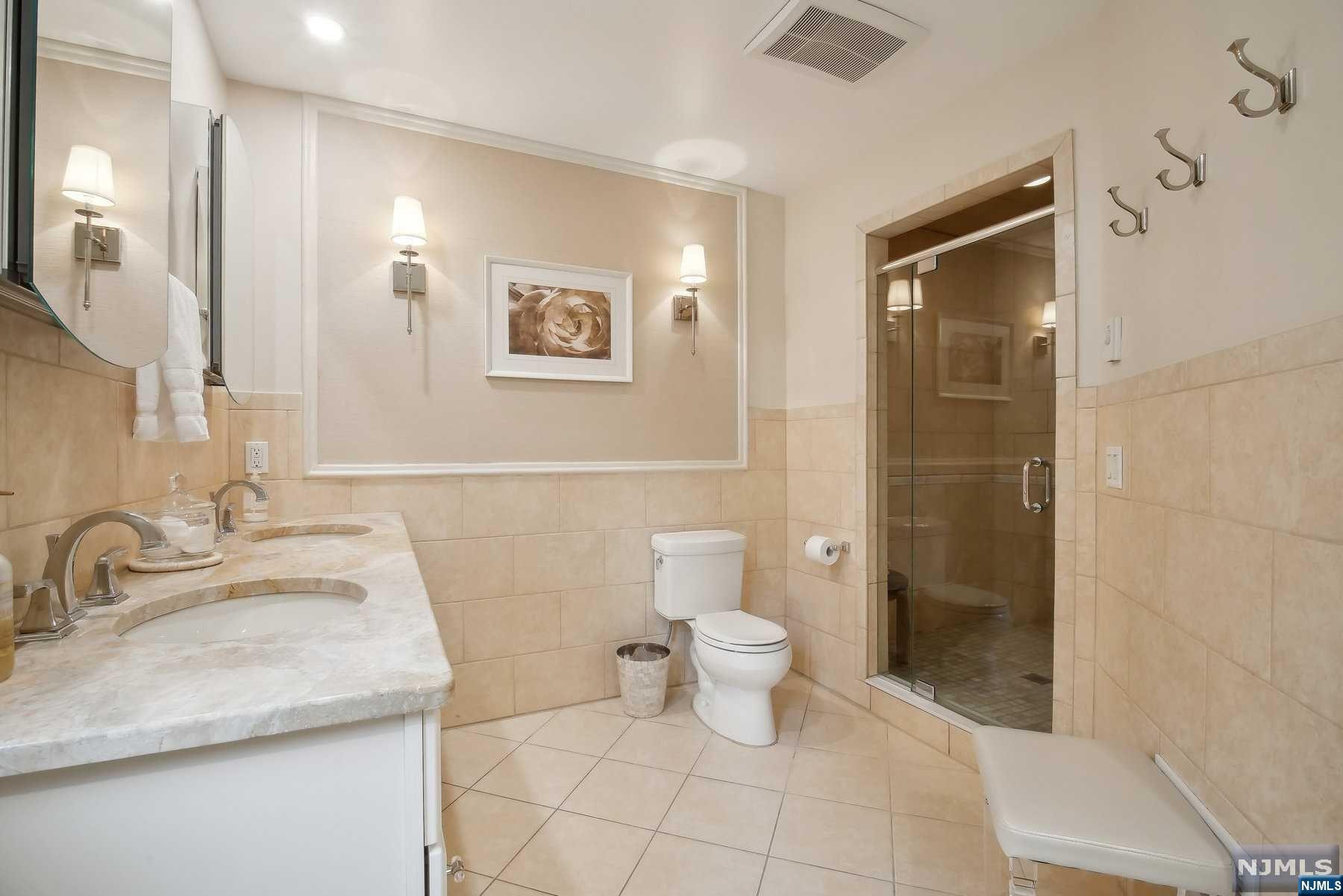 338 Van Nostrand Avenue