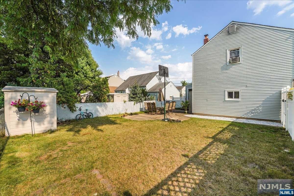 00-055 Midland Avenue