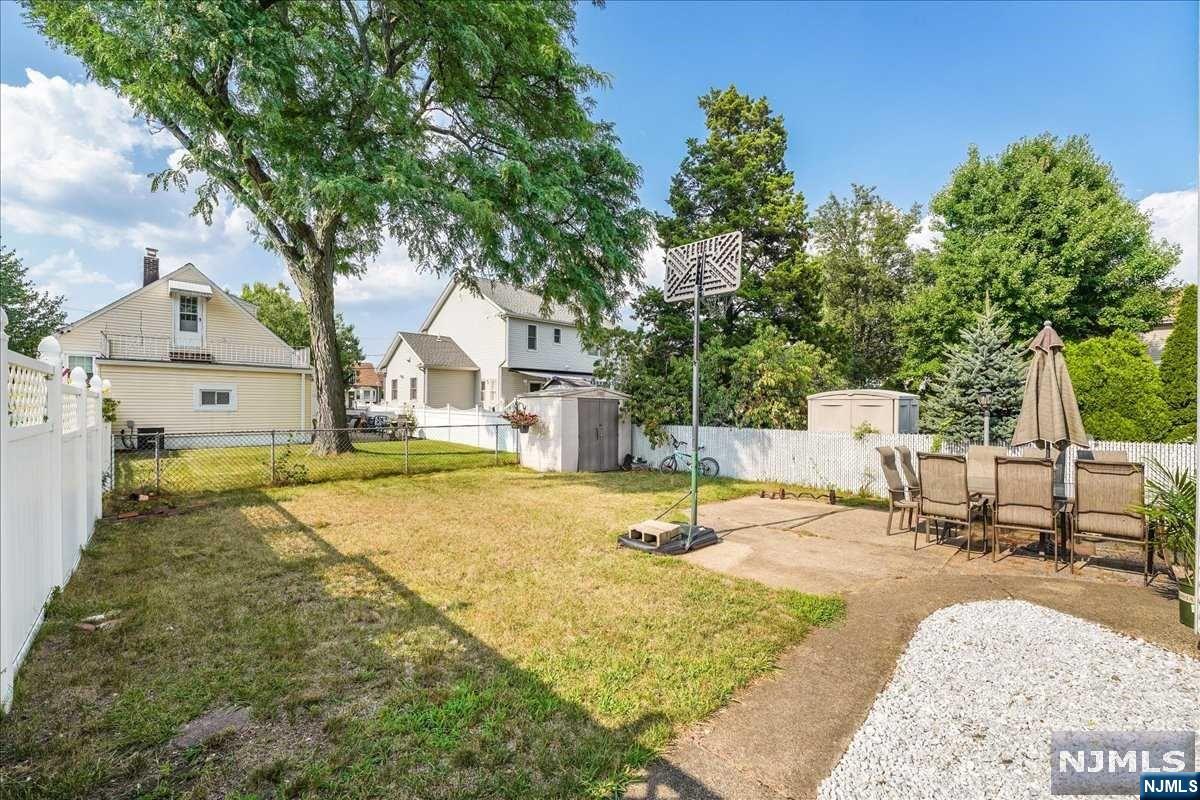 00-055 Midland Avenue