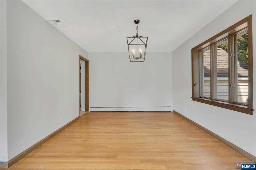 27 Heights Road