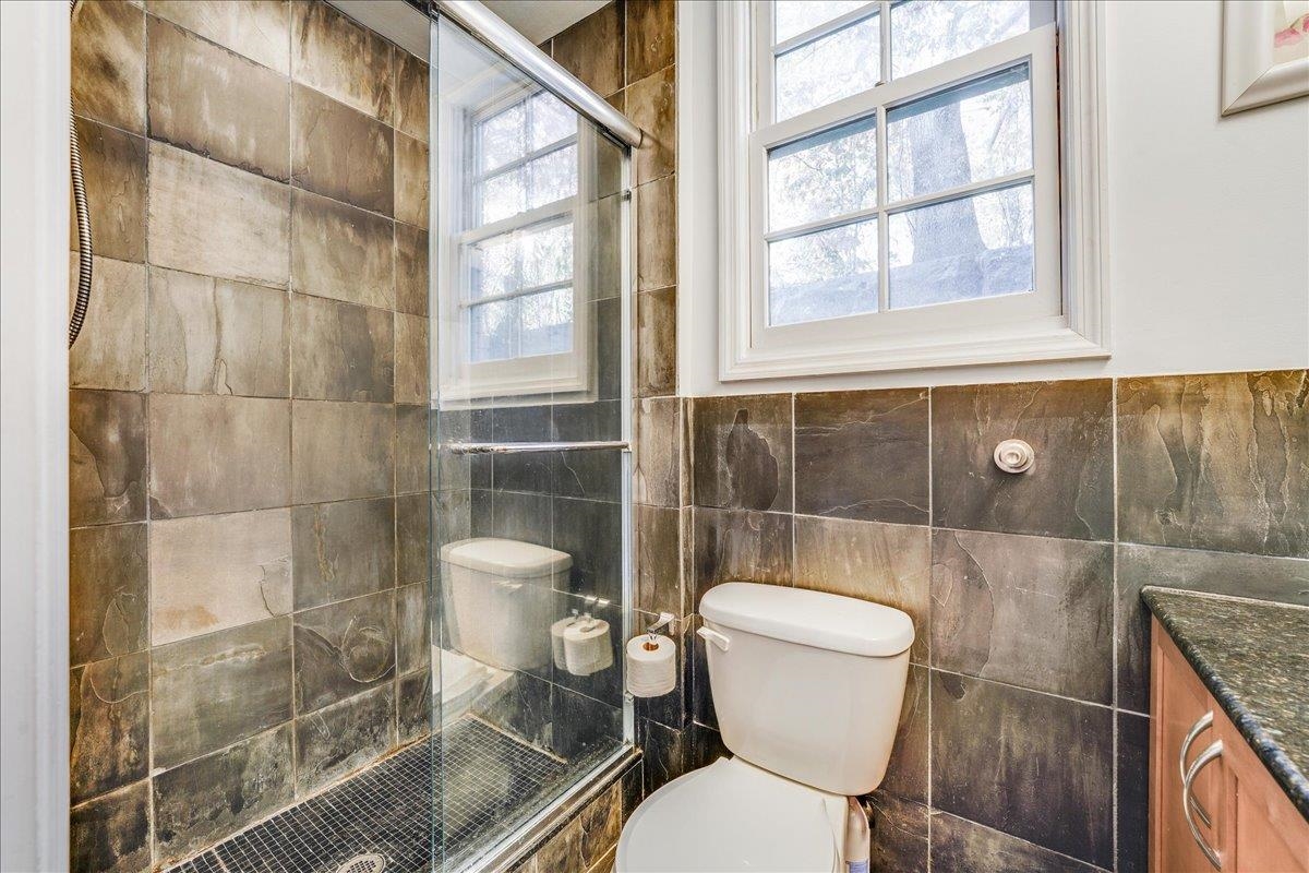 96 COLES ST Unit: 2