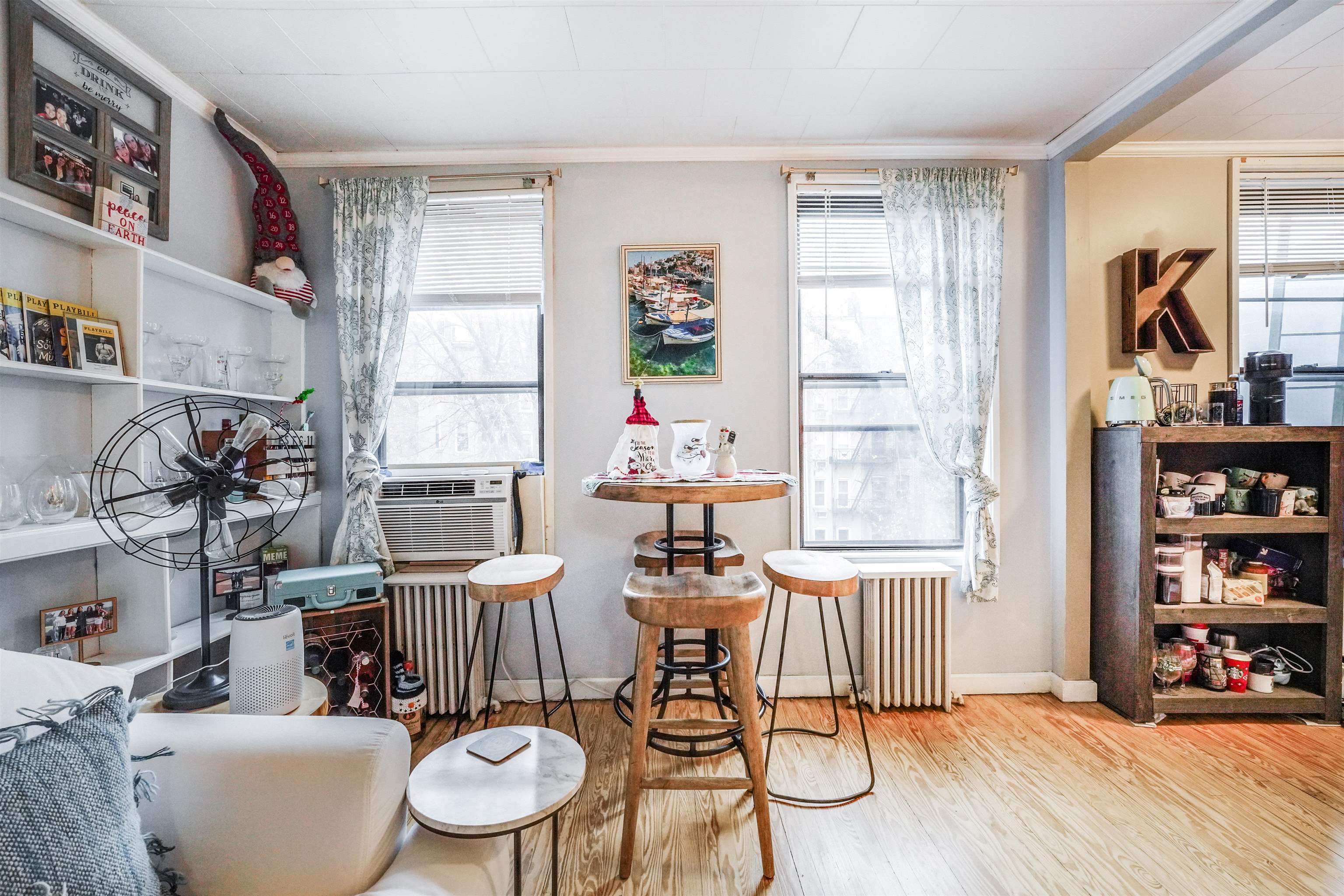 916 PARK AVE Unit: 4