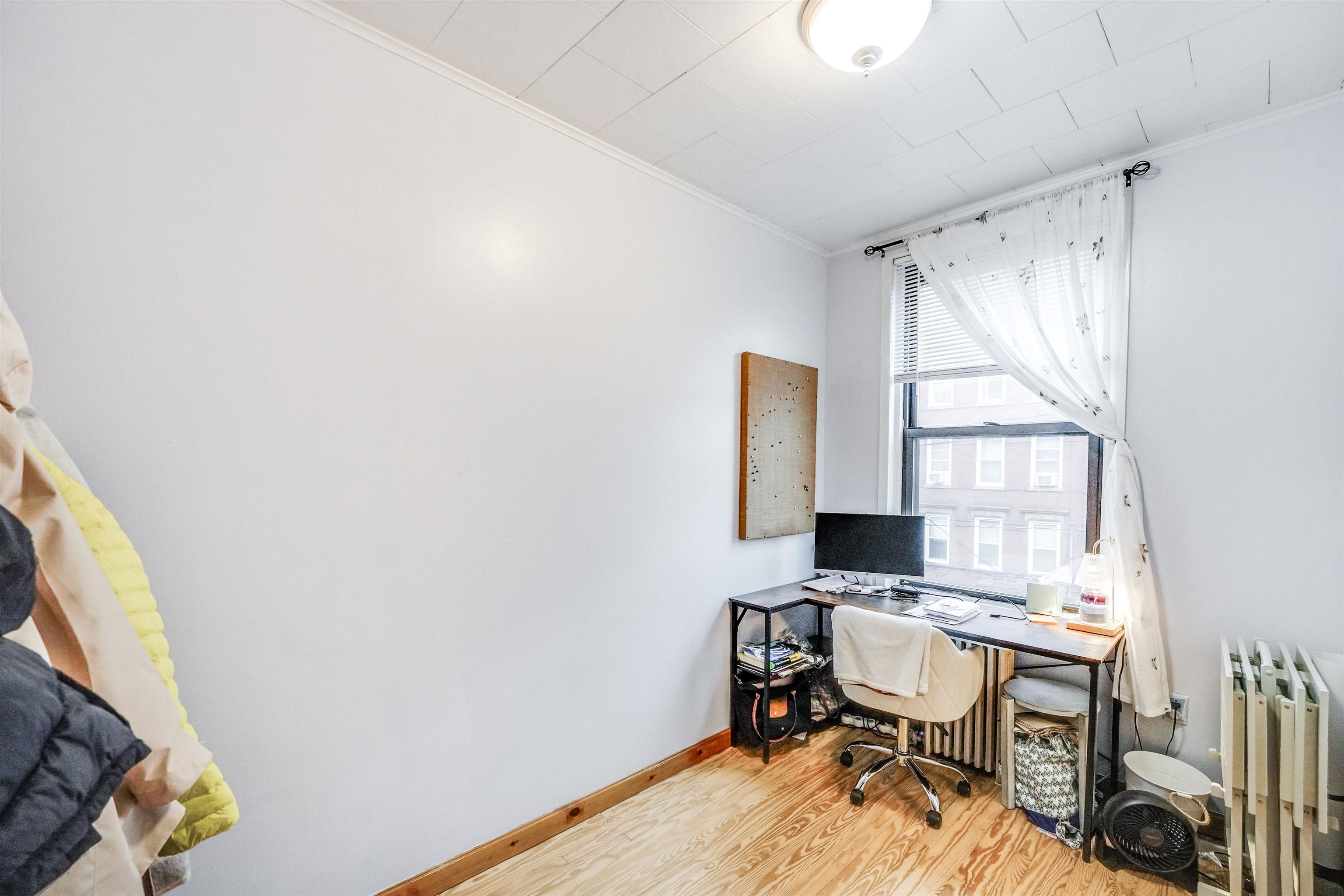 916 PARK AVE Unit: 4