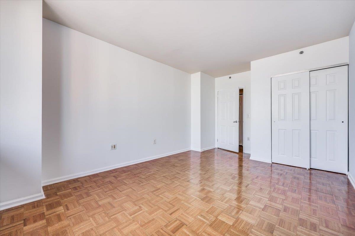 1 2ND ST Unit: 2408