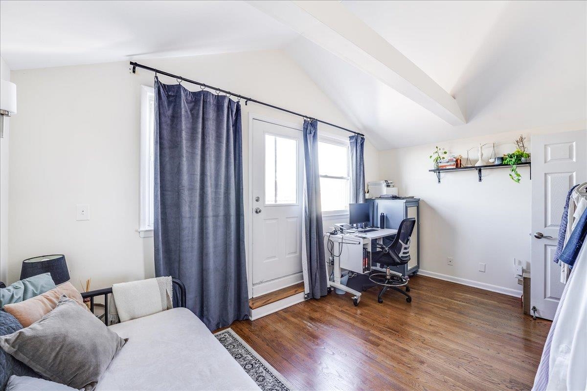 186 WAYNE ST Unit: 421D