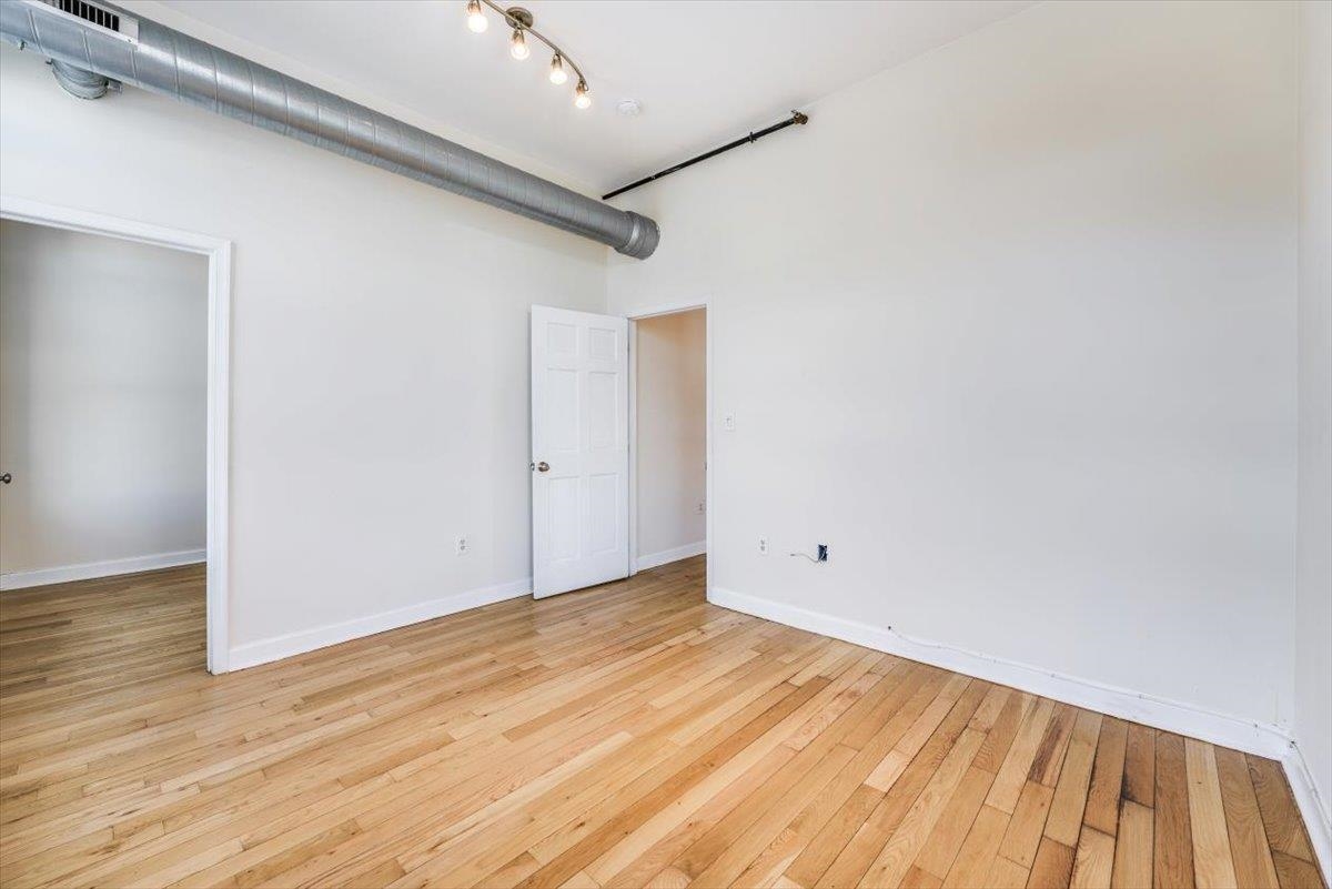 119 HANCOCK AVE Unit: 2