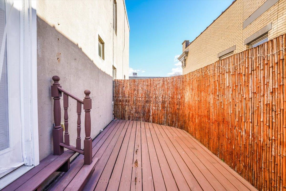119 HANCOCK AVE Unit: 2