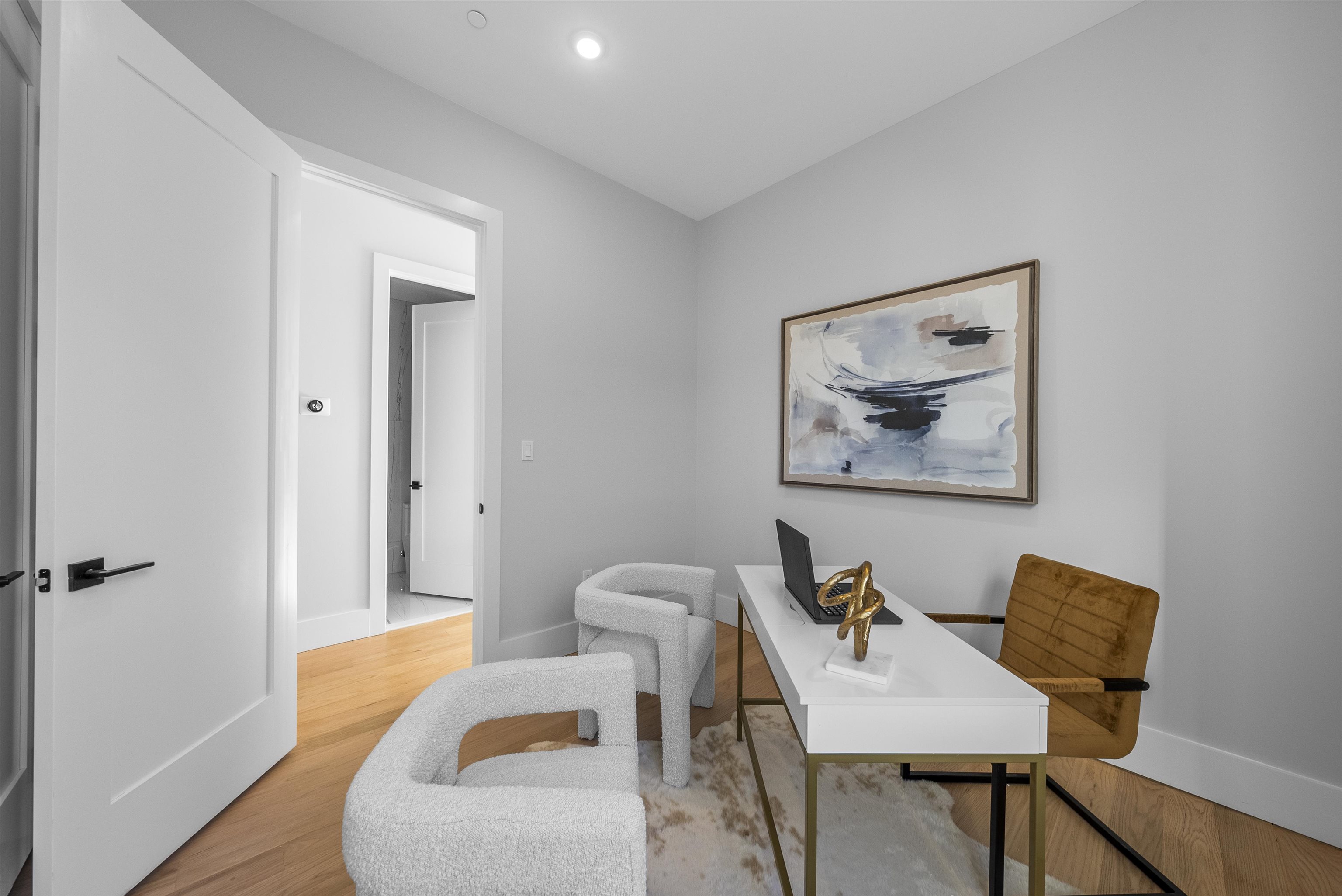 13 MANHATTAN AVE Unit: 3